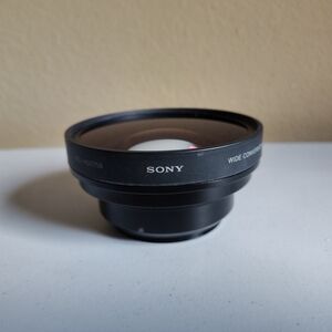 Sony Black Screw-On VCL-HG0758 Wide Conversion Camera Lens X0.7 -Photography